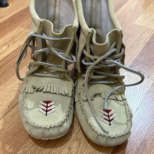 Tan Moccasin Boots with Embroidery